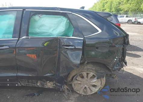 2022 Ford Edge Titanium z USA, uszkodzony, nr VIN 2FMPK4K95NBA45450